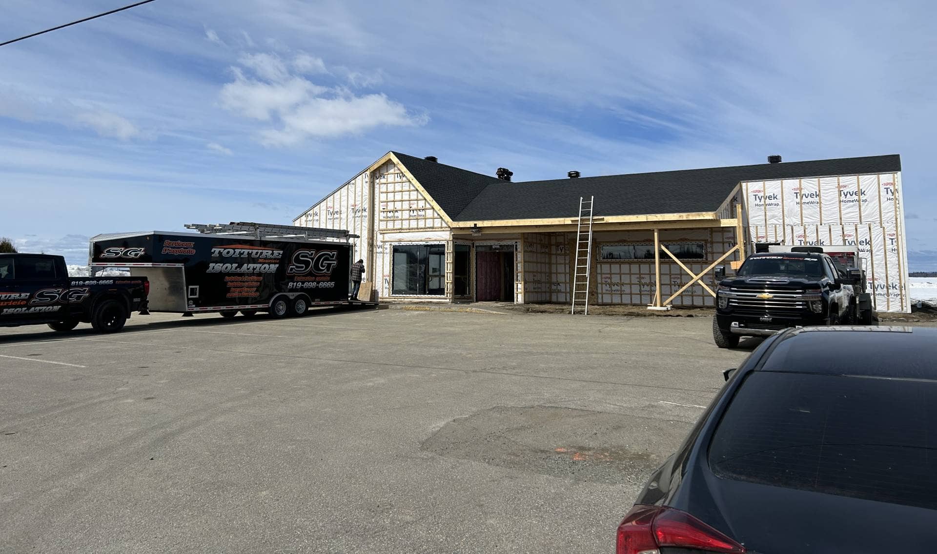 Roofing contractor in Notre-Dame-du-Mont-Carmel