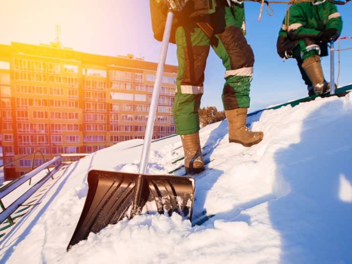 Déneigement de toiture Toiture Mauricie SG